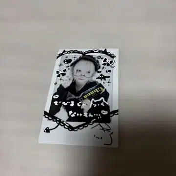 [ 레어 ] Lilyscale Antinomy 쿠로페로 폴라로이드