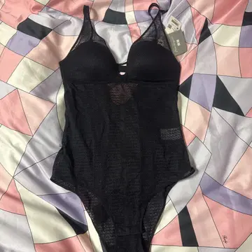 미사용 UNIQLO mame 메쉬 브라 바디수트 블랙 M 사이즈