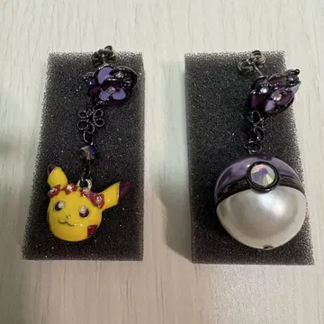 [ 희귀 ] ANNA SUI 피카츄 귀걸이