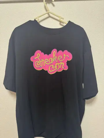 스니커즈 코어 티셔츠