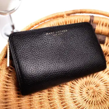 레어 모델 MARC JACOBS 주름 가죽 라운드 지퍼 접이식 지갑