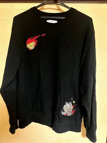 graniph 이시쿠로 아야코 블랙 자수 트레이닝복 L 사이즈