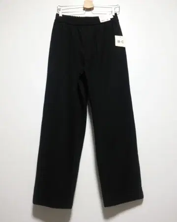 새상품 UNIQLO C 유니클로 씨 2025년 이지 와이드 테이퍼드 팬츠
