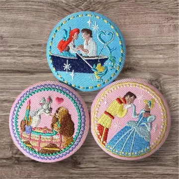 Disney Characters 자수 캔뱃지 비스킷 3개 묶음 판매