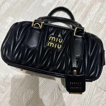 블랙 숄더백