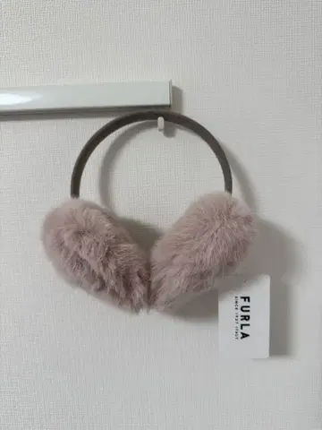 FURLA 하트 이어머프