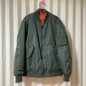 GU 히트패디드 MA-1 블루종 L 사이즈 컬러 OLIVE