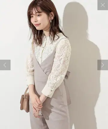 미사용 새상품 레이스 긴팔 블라우스 2WAY 내추럴 꾸뛰르