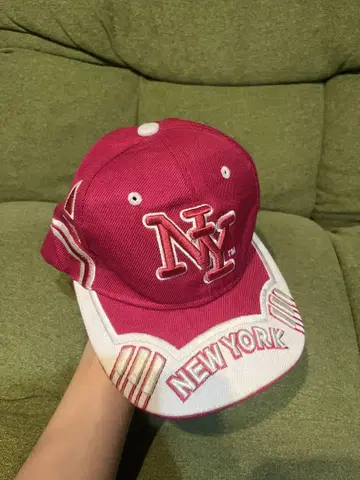 레어 NY 캡