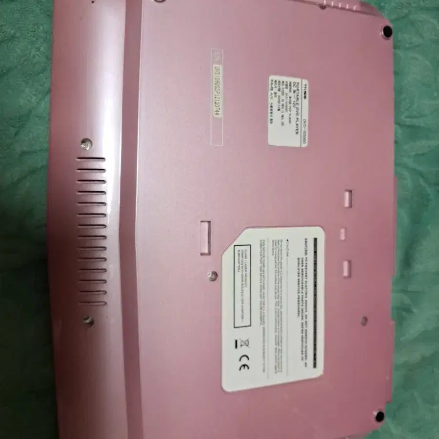 핑크색 휴대용 DVD 플레이어 충전기없음