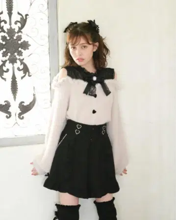 LIZLISA 레이어드 스타일 어깨 트임 니트