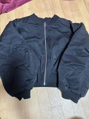 MA-1 스타일 블랙 자켓
