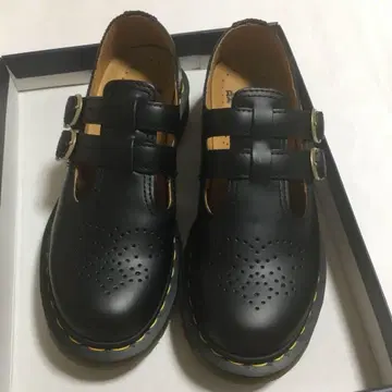Dr.Martens 닥터마틴 멜리 제인 블랙 24cm