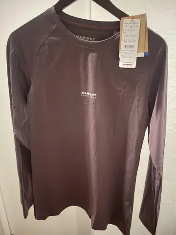 SALE! 택 포함 미사용 새상품 MAMMUT 긴팔 T셔츠 L 다크 퍼플