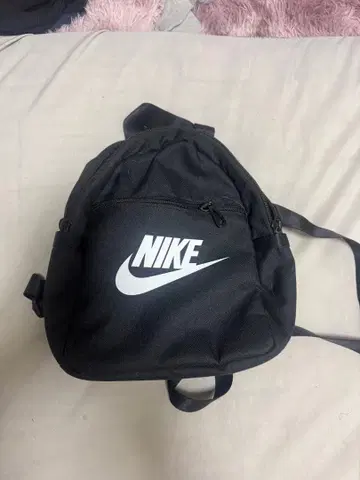 나이키 블랙 백팩