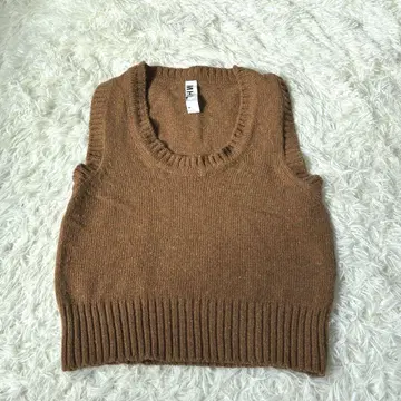 MHL 니트 베스트 리투아니아 제조 마가렛호웰