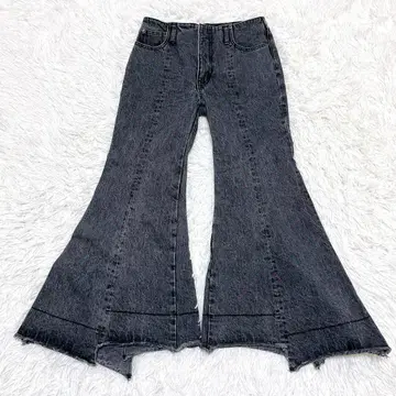 IRENE 아이레네 플레어 데님 팬츠 벨보텀 슬릿 타키자와 카렌 착용