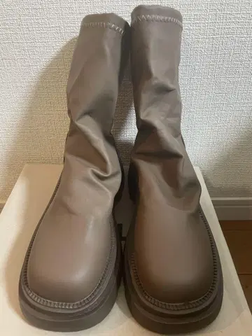 브라운 통굽 부츠 백지퍼 포함
