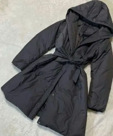 미사용 UNIQLO 발수 가공 워셔블 다운 코트 심리스 블랙 S