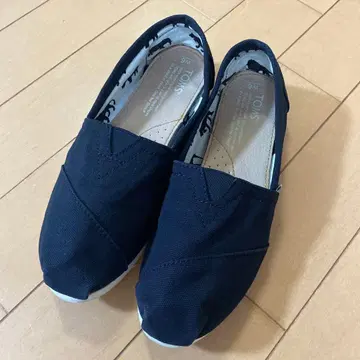 TOMS (톰즈) 블랙 슬립온 여성용 W6 23cm