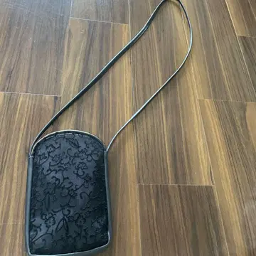 블랙 꽃무늬 숄더백 파우치
