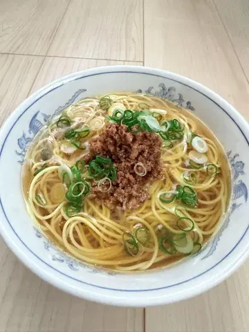 라면 닭 육수 수프 얇은 면 식품 샘플 실물 사이즈