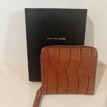 DRIES VAN NOTEN 라운드 지퍼 접이식 지갑 악어