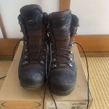 AKU 등산화 코네로III GTX ISG 27cm