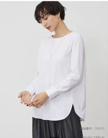 [ 새상품급 ] PLST 화이트 긴팔 T셔츠 슬릿 포함