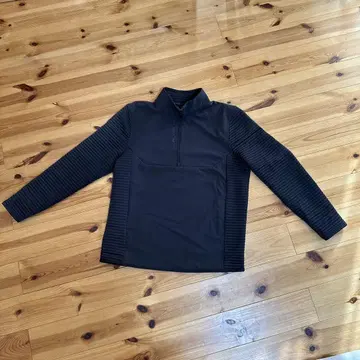 Under Armour 하프 지퍼 자켓 블랙