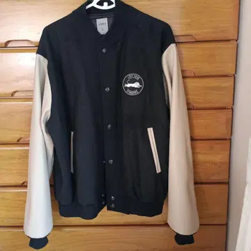 LYFT 바시티 자켓 L 블랙/베이지 새상품급