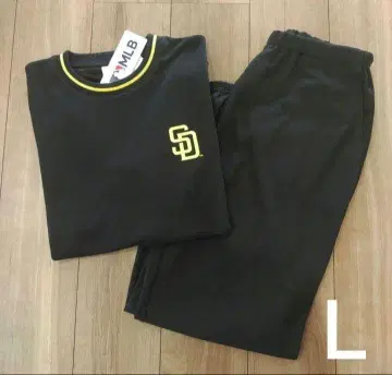 새상품 MLB 파드레스 셋업 룸웨어 긴팔 얇은 소재 L 사이즈