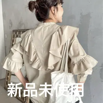 새상품 미사용 스픽 앤 스팬 코튼 브로드 프릴 블라우스 베이지