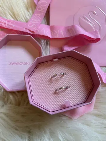 새상품! Swarovski 실버 반지 2세트