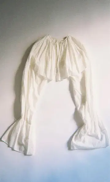PAN 빵 arm blouse