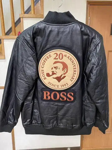 BOSS 커피 20주년 기념 가죽 자켓 L 사이즈