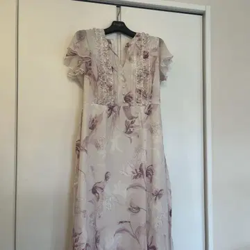 tocco closet 꽃무늬 원피스 옅은 핑크