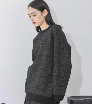 미사용 새상품 택 포함 지나시스 12G W 자카드 볼륨 슬리브 풀오버
