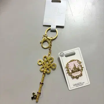 상하이 디즈니 열쇠 모양 키링 골드