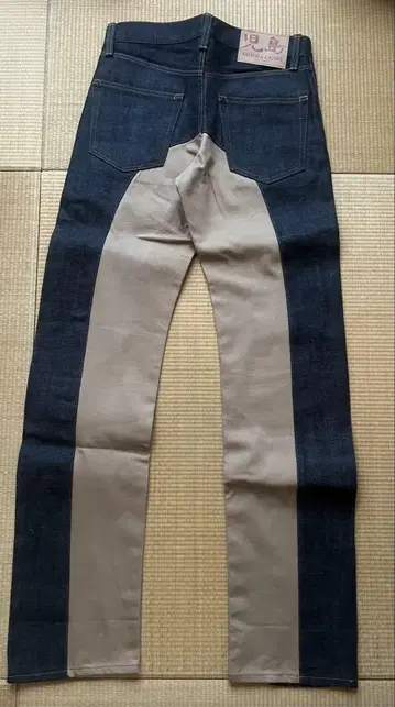 KOJIMA GENES 슬림핏 청바지