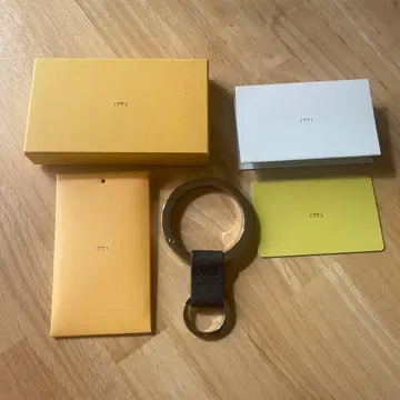 ITTI 키홀더 키링 실버 블랙 박스 포함