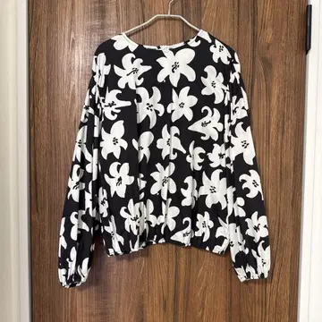 marimekko(마리메꼬) 플라워 프린트 블라우스 36