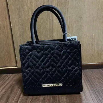 MUCHA 뮤샤 하트 퀼트 토트백