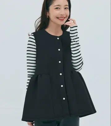 블랙 플레어 베스트