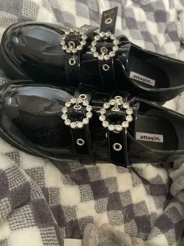 attagirl 블랙 로퍼