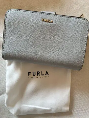 FURLA 그레이 3단 폴더형 지갑 수납 가방 포함