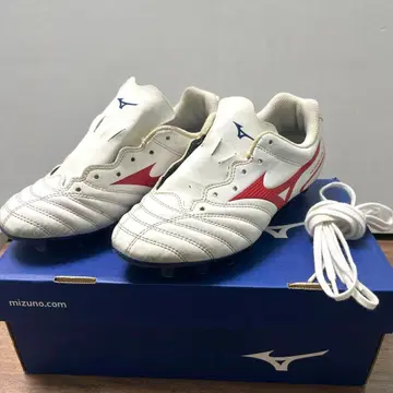 22cm 화이트 x 빨간색 미즈노 모나르시다 네오 축구 스파이크