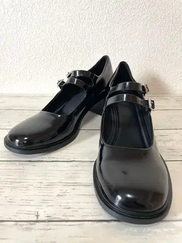 ZARA 멜리 제인 슈즈 에나멜 더블 스트랩