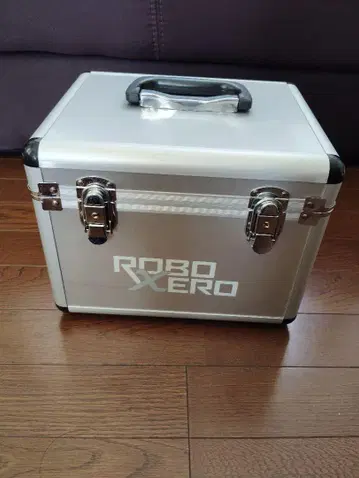 ROBO XERO 케이스 내용물 없음