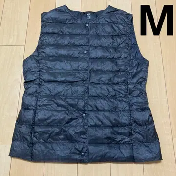 UNIQLO 울트라 라이트 다운 베스트 M 블랙 체크 무늬